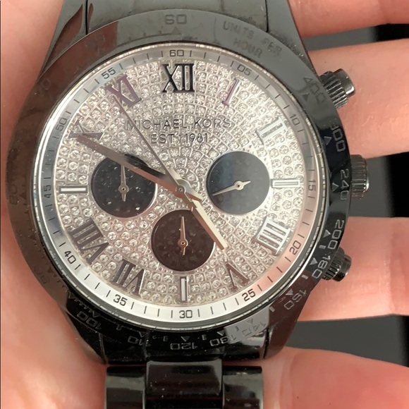 Black Michael Kors watch:No links or box for this - Picture 2 of 4